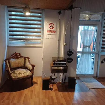 Kaleici Muestakil Bahceli Muhtesem Ev