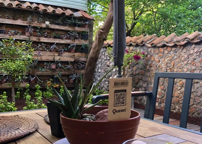 Kaleici Muestakil Bahceli Muhtesem Ev 빌라