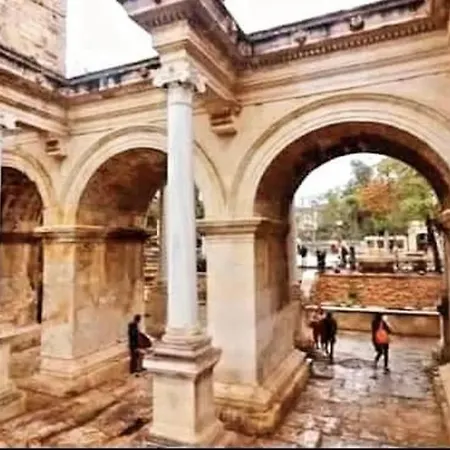 Kaleici Muestakil Bahceli Muhtesem Ev Villa *